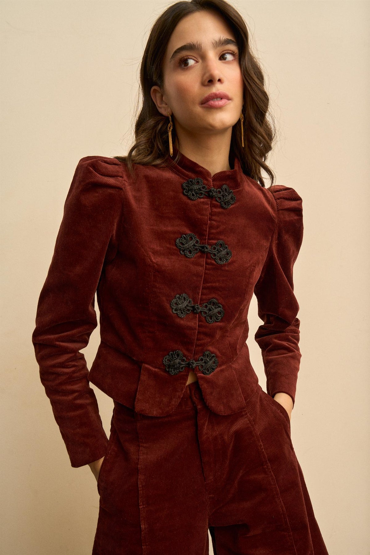 Chaqueta Pana Bordada Isoline