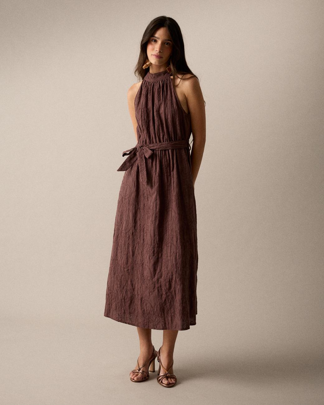 Vestido Bordado Cuello Halter