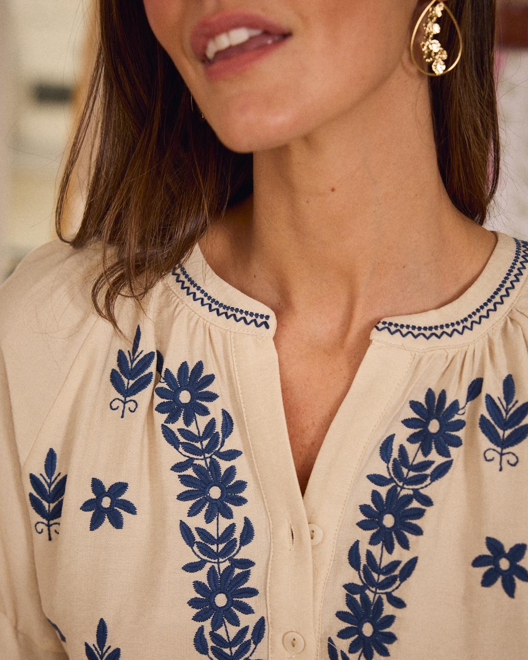 Blusa Bordados Alexandra