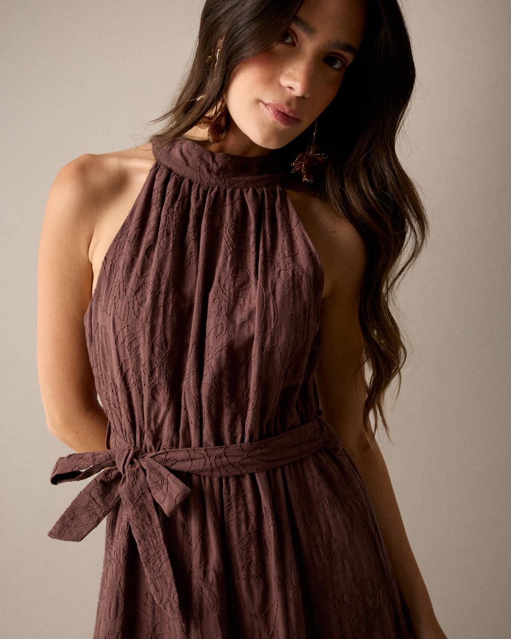 Vestido Bordado Cuello Halter