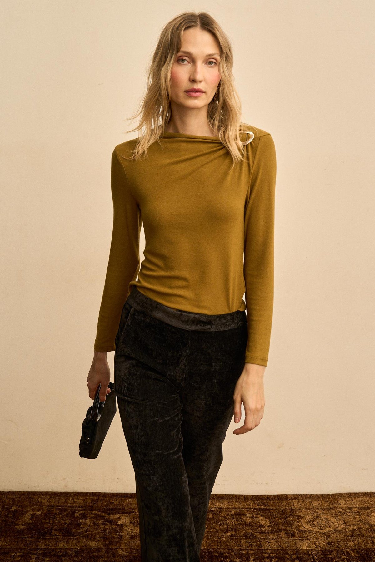 Top Drapeado Broche Ysée